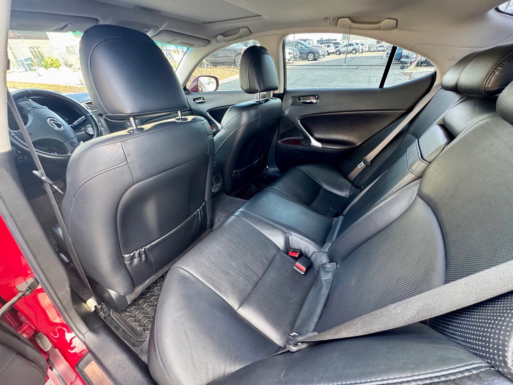 2008 Lexus IS 350 Image 15