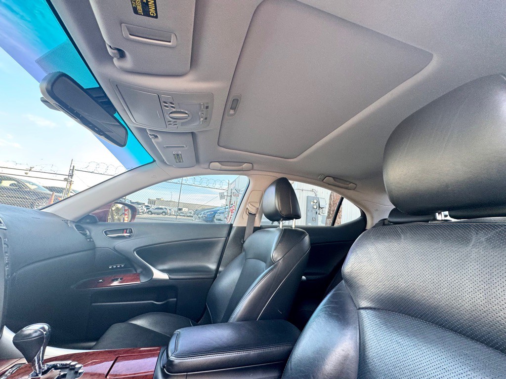 2008 Lexus IS 350 Image 18