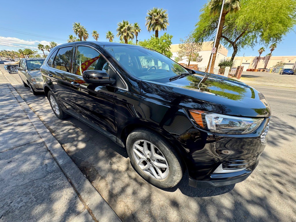 2023 Ford Edge Image 3