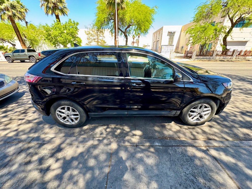 2023 Ford Edge Image 4