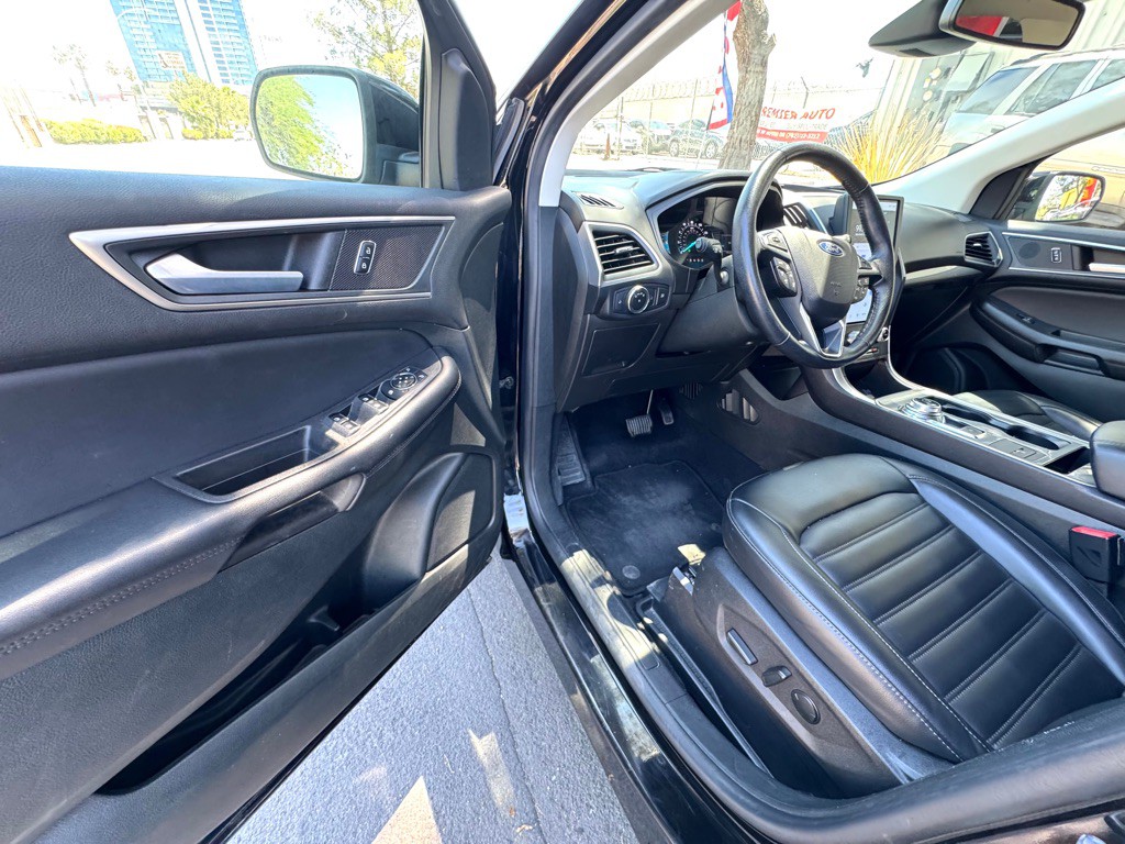 2023 Ford Edge Image 11