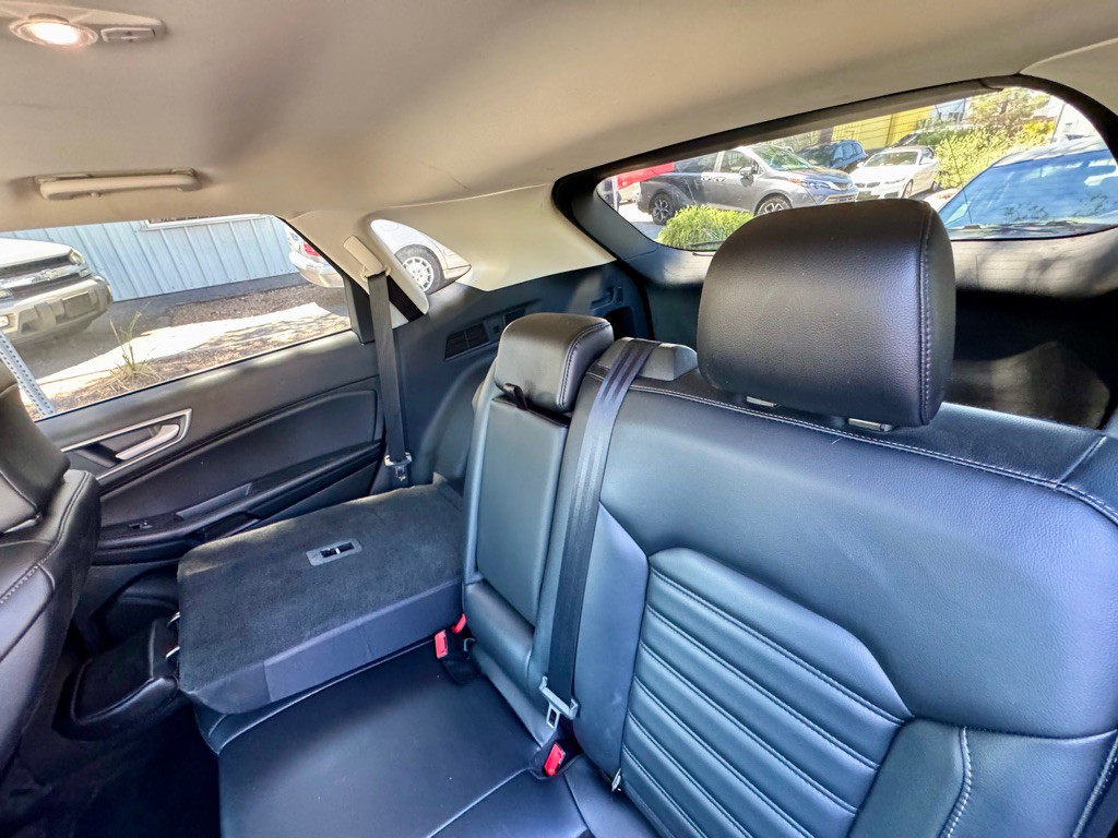2023 Ford Edge Image 14