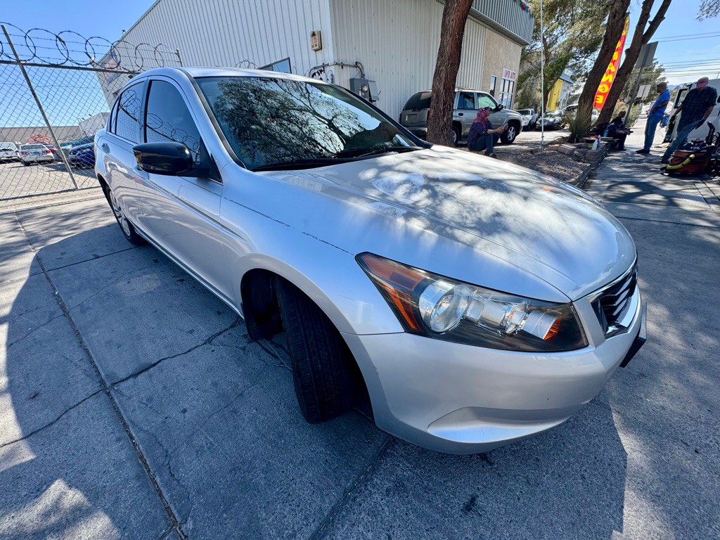 2009 Honda Accord Image 2