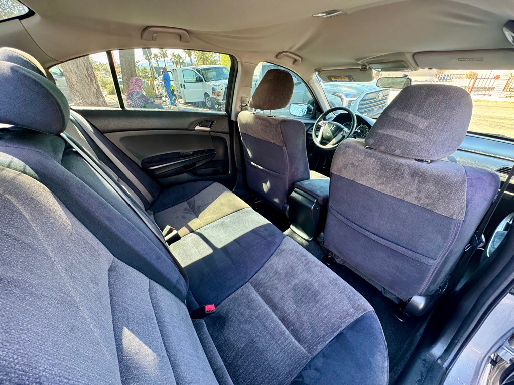 2009 Honda Accord Image 15