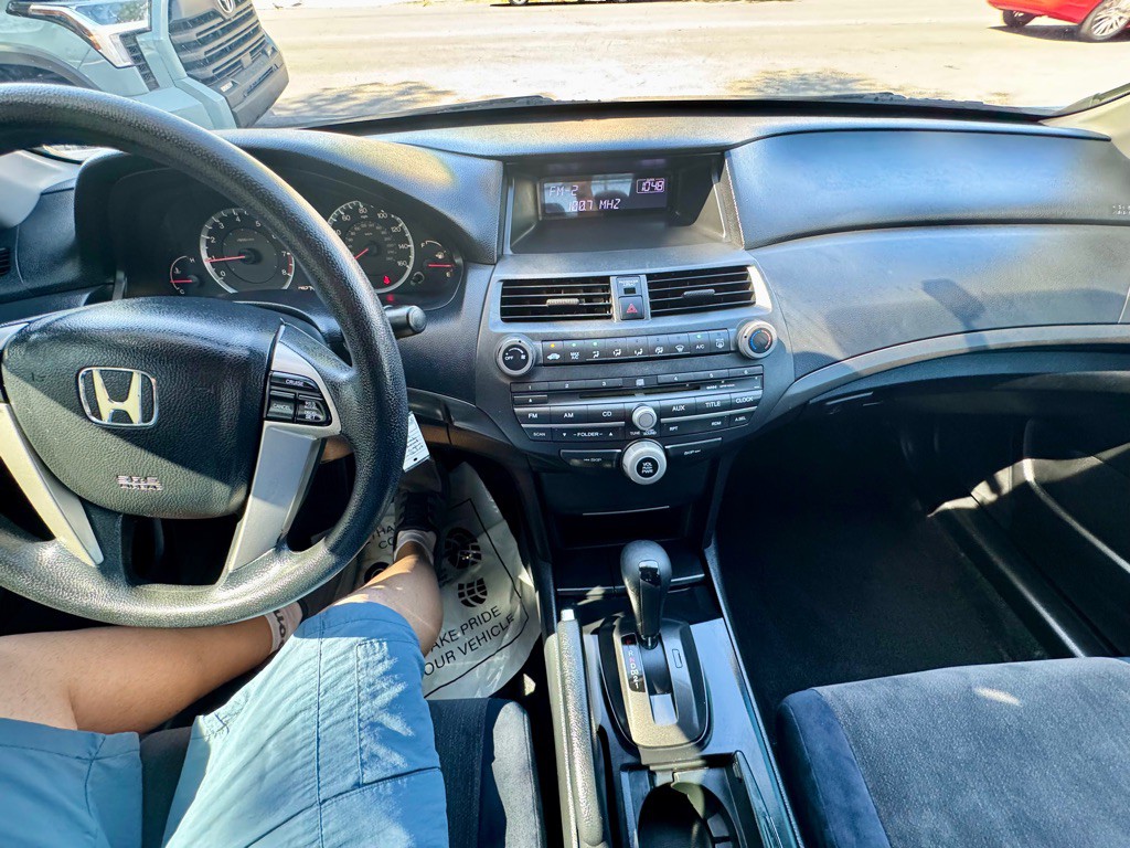 2009 Honda Accord Image 24