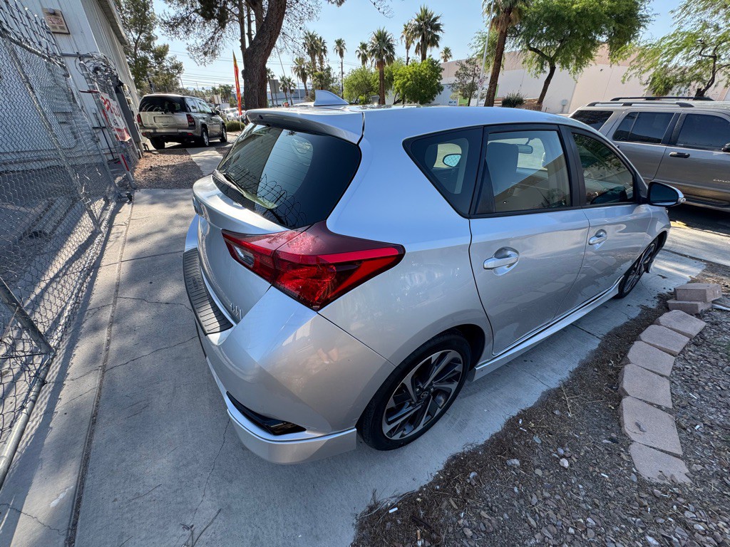 2016 Toyota Corolla Image 4
