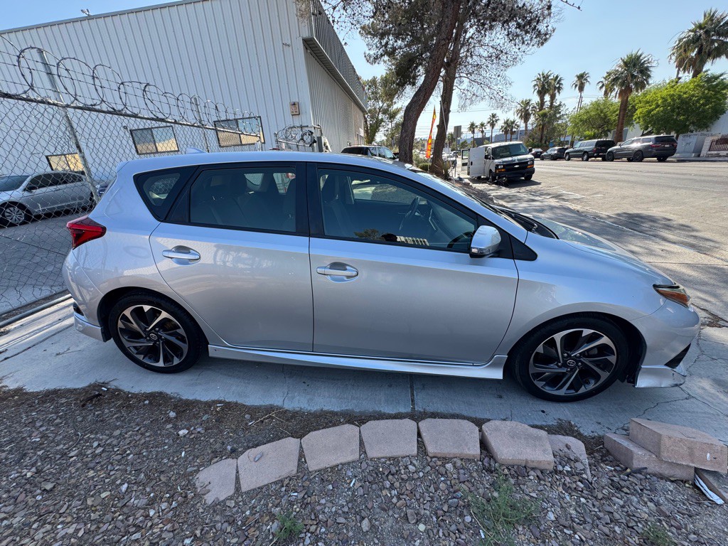 2016 Toyota Corolla Image 5