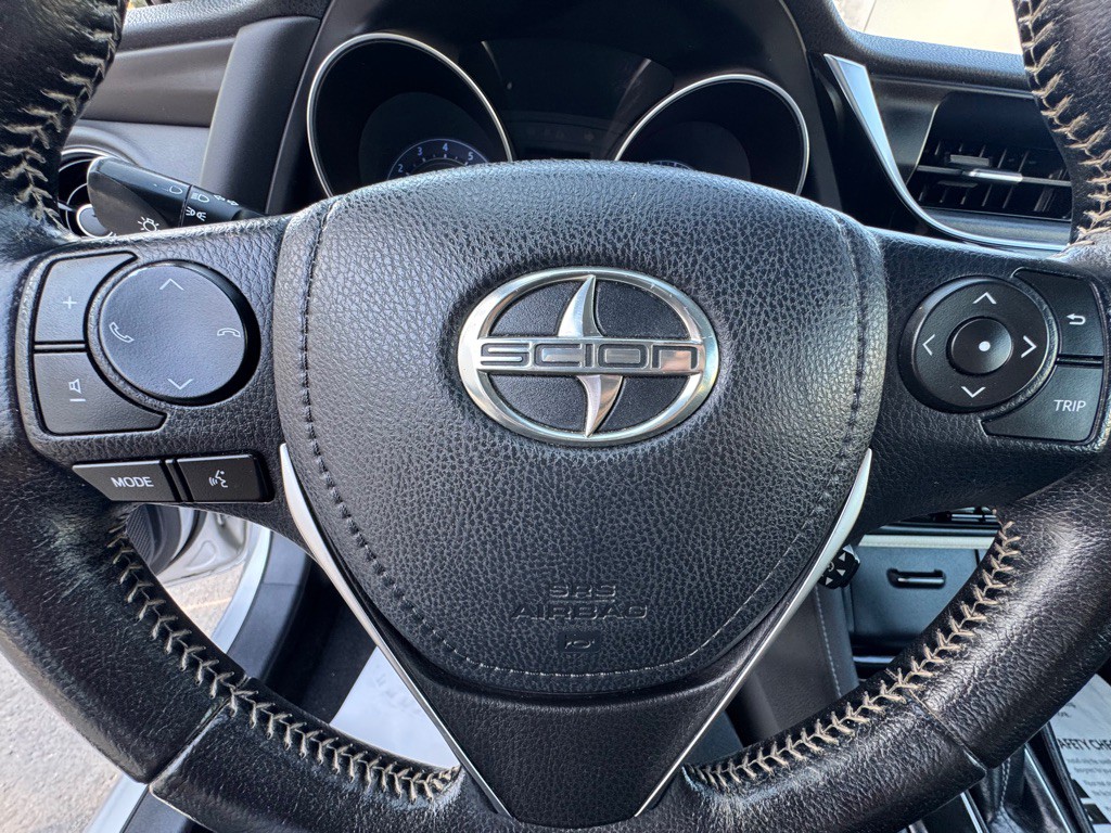 2016 Toyota Corolla Image 27