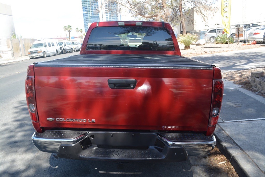 2004 Chevrolet Colorado Image 4