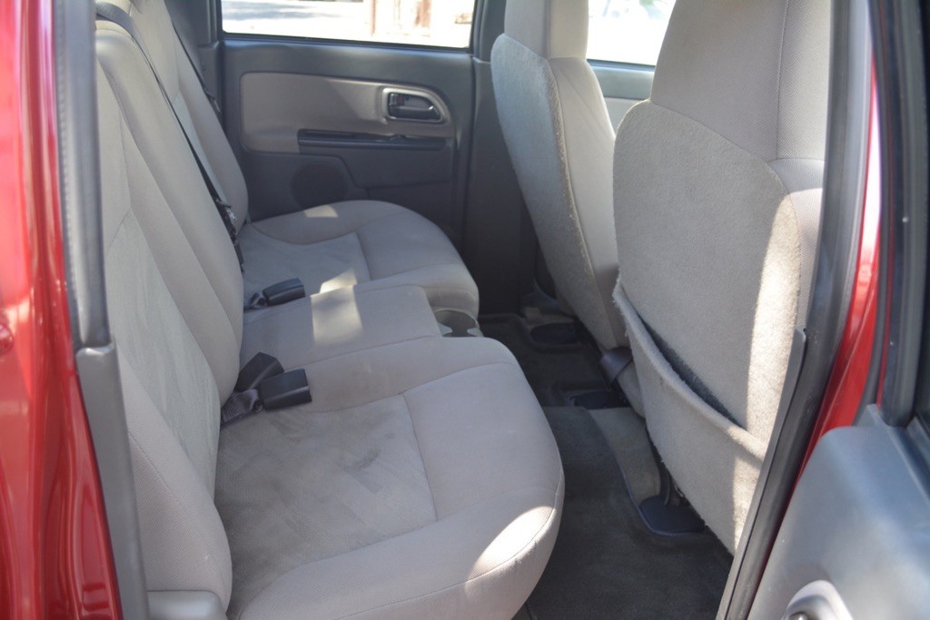 2004 Chevrolet Colorado Image 15