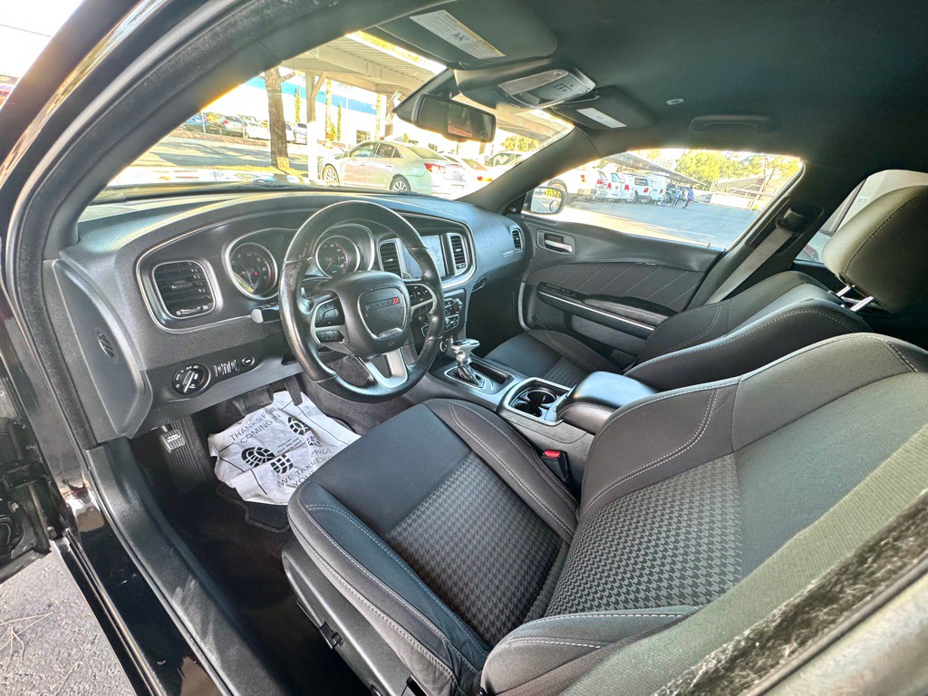 2018 Dodge Charger Image 11