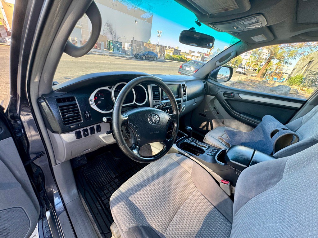 2003 Toyota 4Runner Image 12