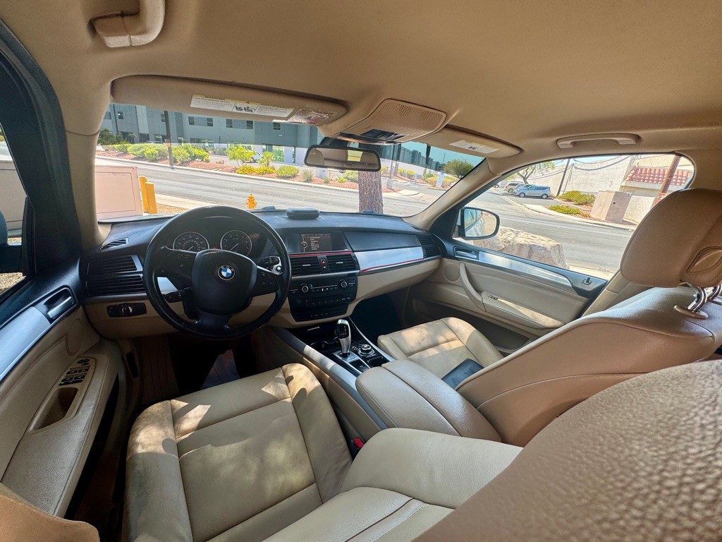 2012 BMW X5 Image 13