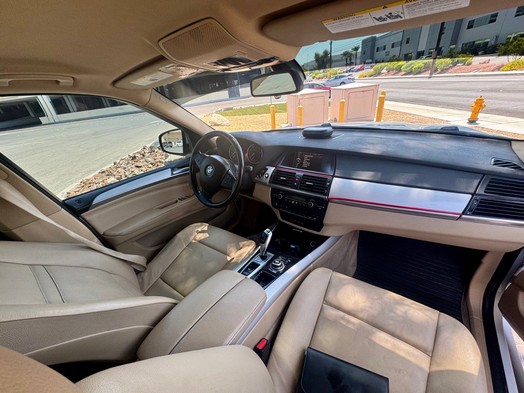 2012 BMW X5 Image 25