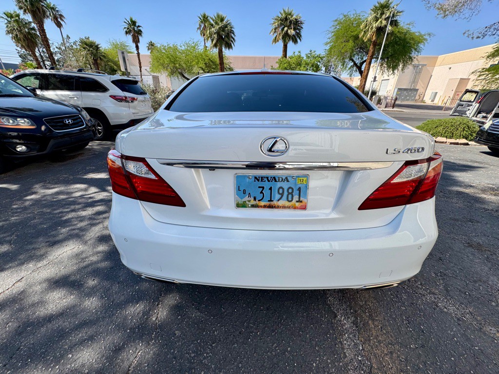 2012 Lexus LS Image 6
