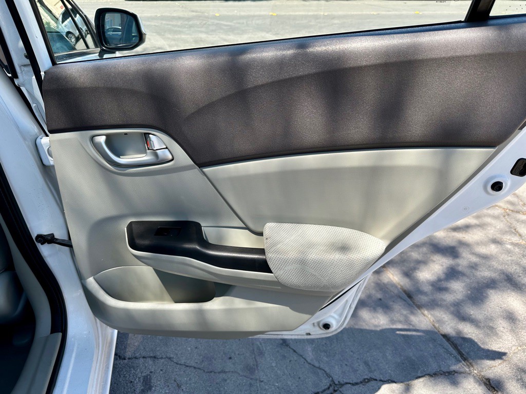 2012 Honda Civic Image 2