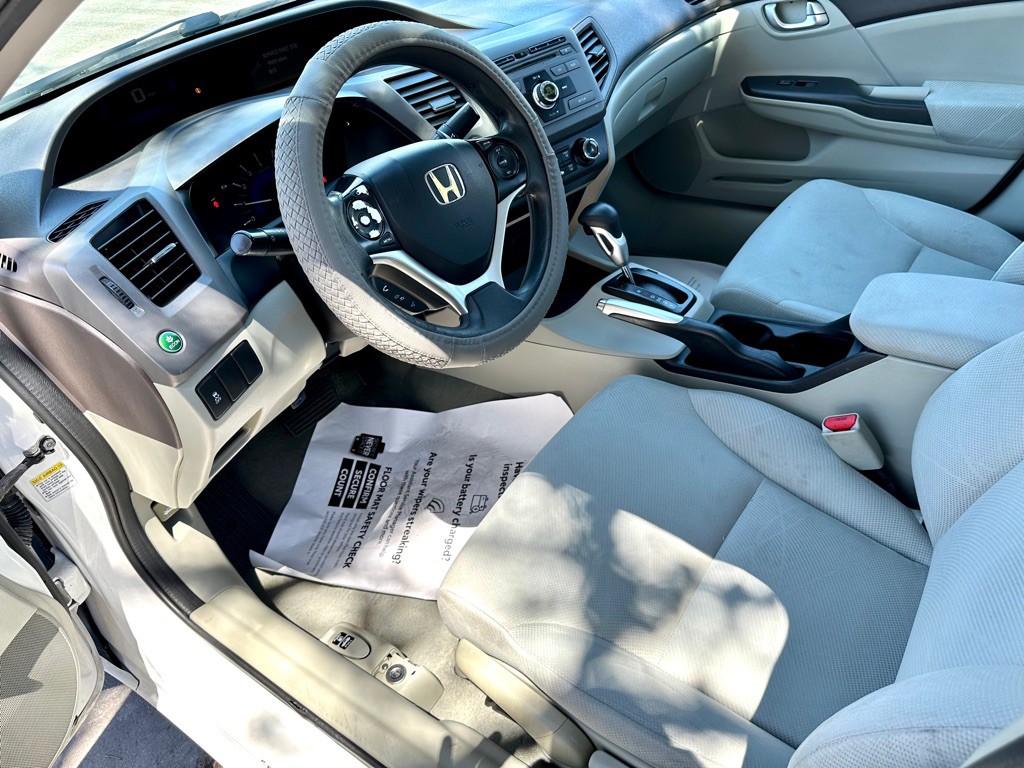 2012 Honda Civic Image 8