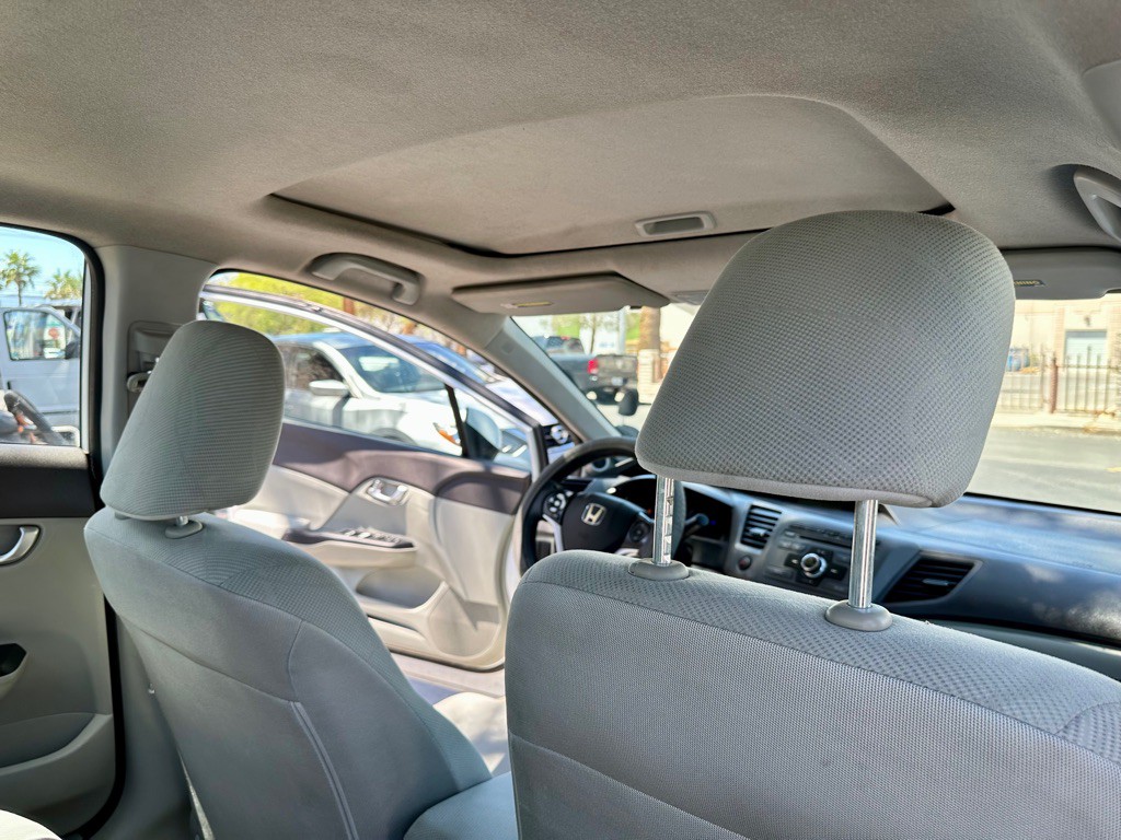 2012 Honda Civic Image 29