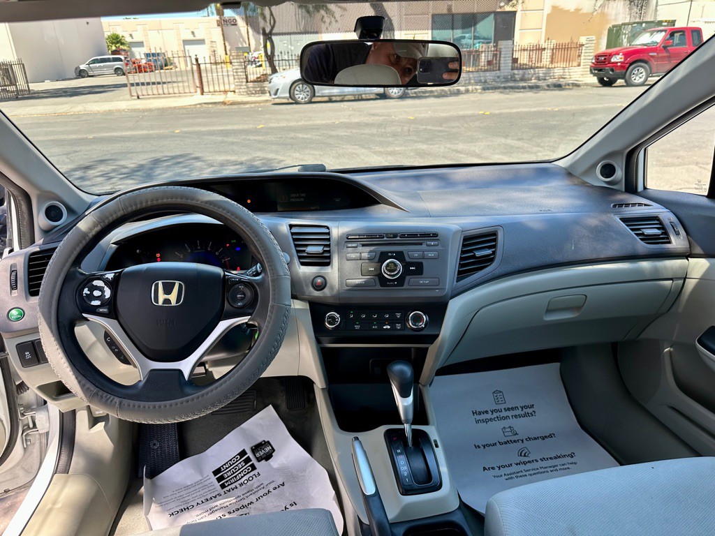 2012 Honda Civic Image 33