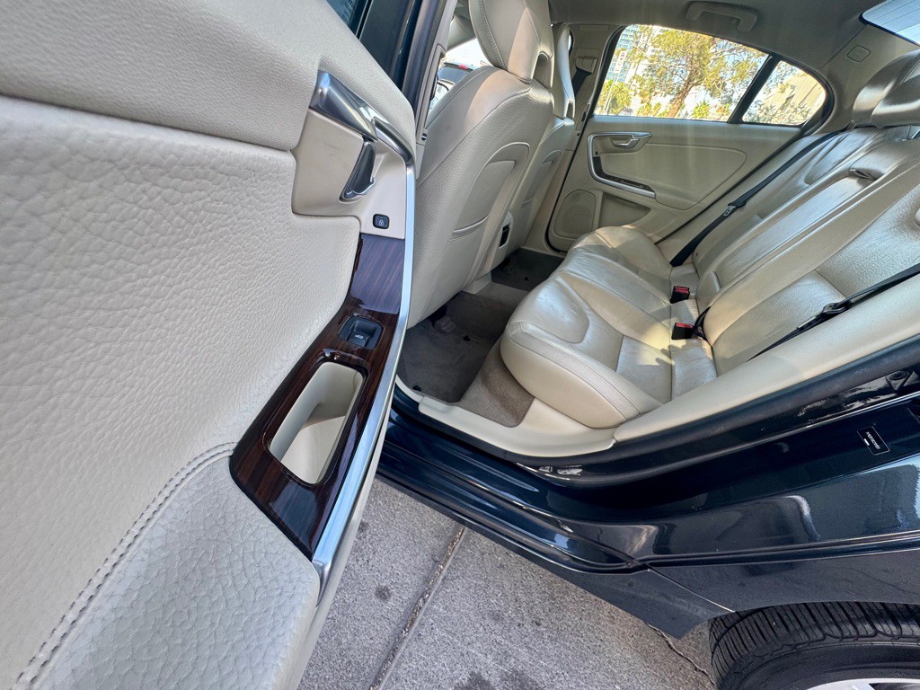2012 Volvo S60 Image 14