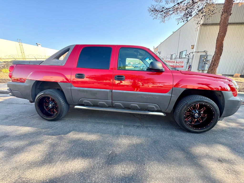 2006 Chevrolet Avalanche Image 4