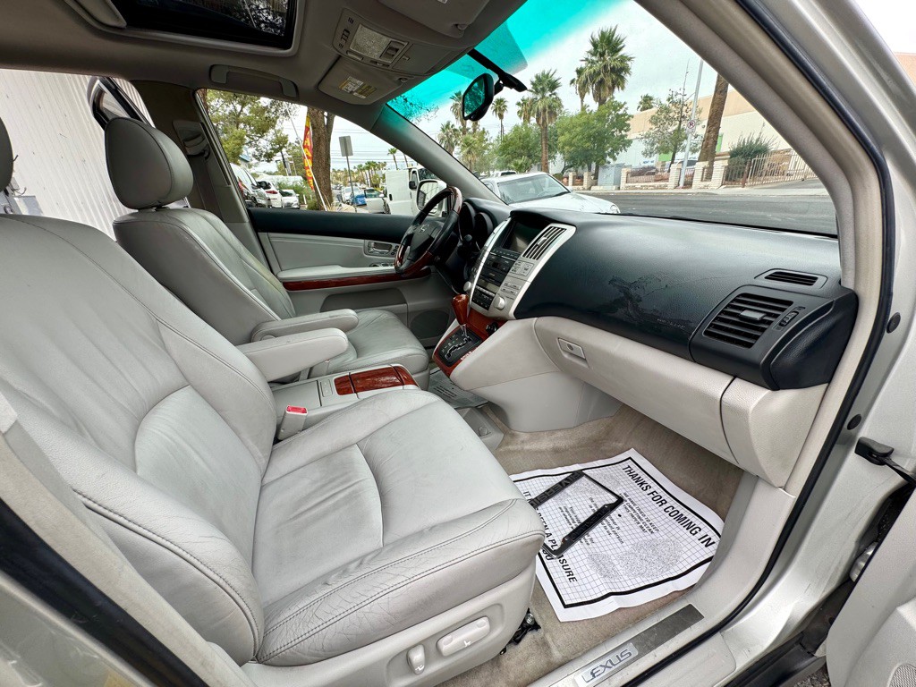2004 Lexus RX 330 Image 24