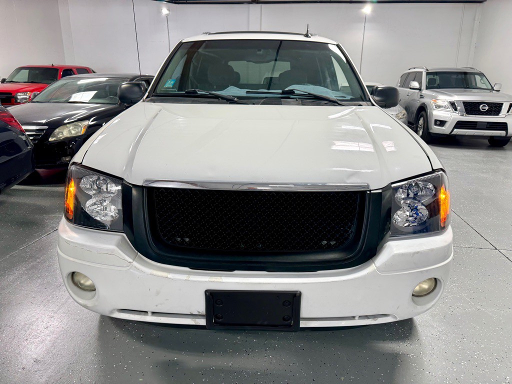 2004 GMC Envoy Image 2