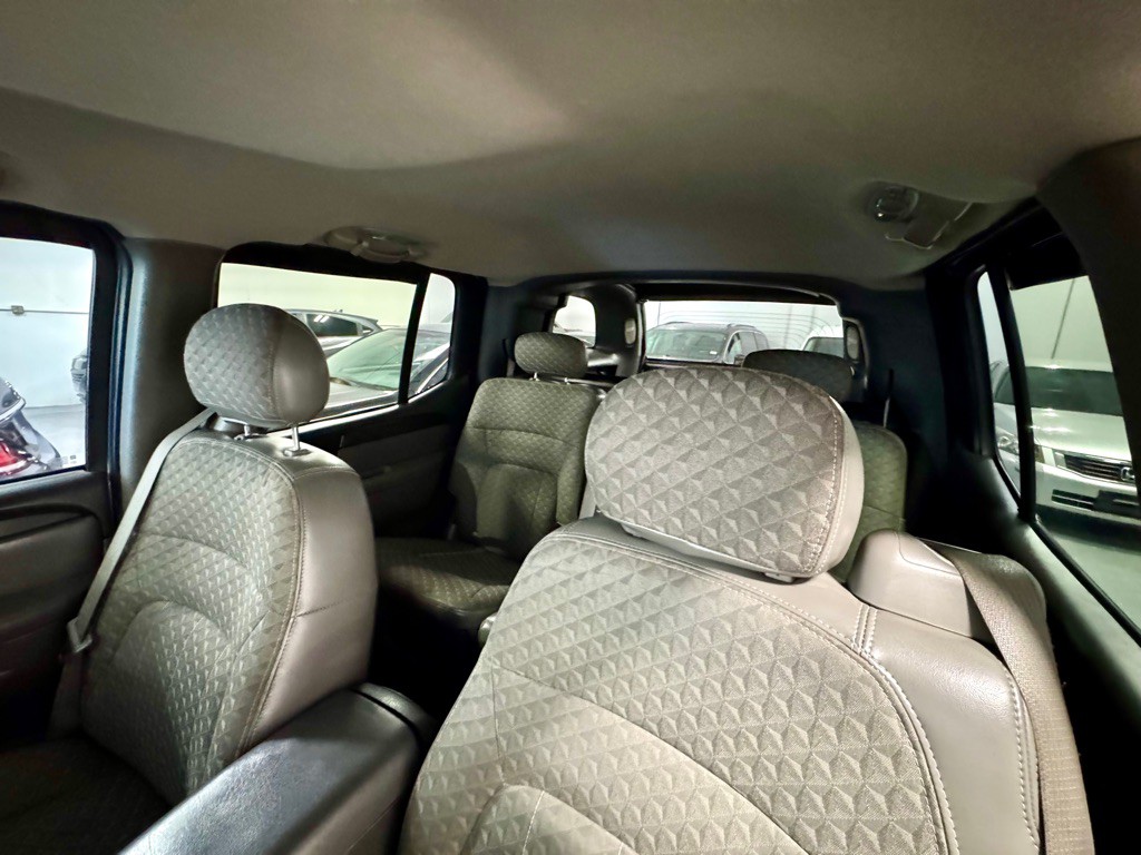 2004 GMC Envoy Image 12