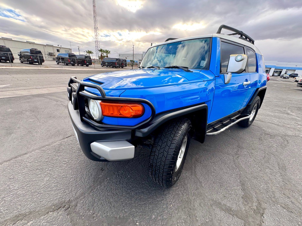 2008 Toyota FJ Cruiser Image 10