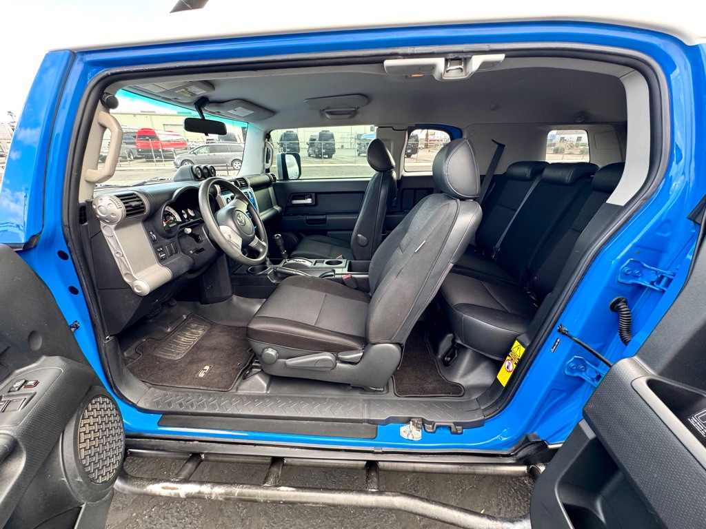 2008 Toyota FJ Cruiser Image 13