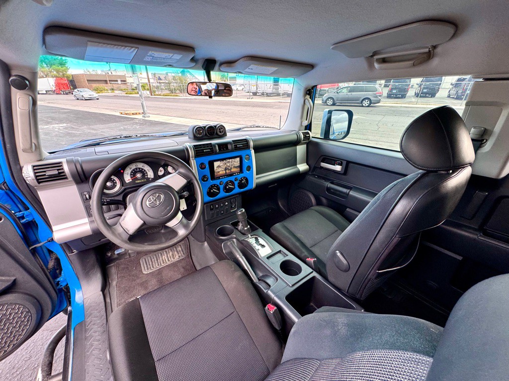 2008 Toyota FJ Cruiser Image 17