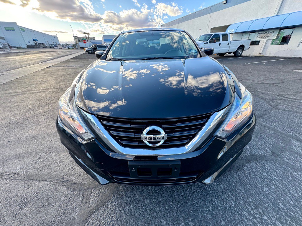 2018 Nissan Altima Image 2