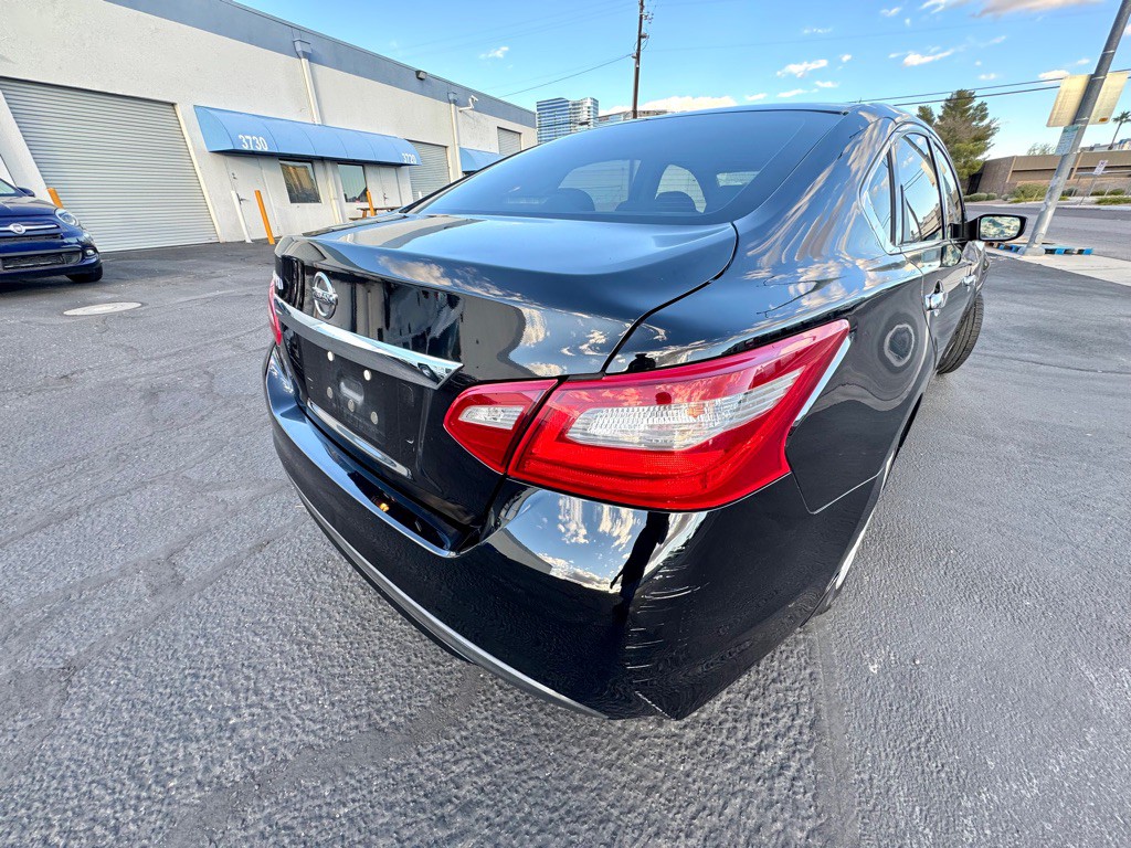 2018 Nissan Altima Image 5