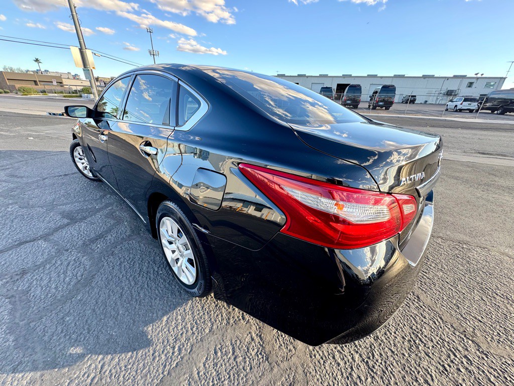 2018 Nissan Altima Image 7