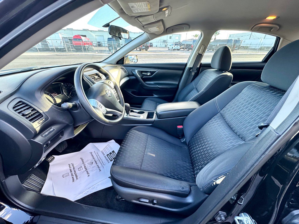 2018 Nissan Altima Image 12