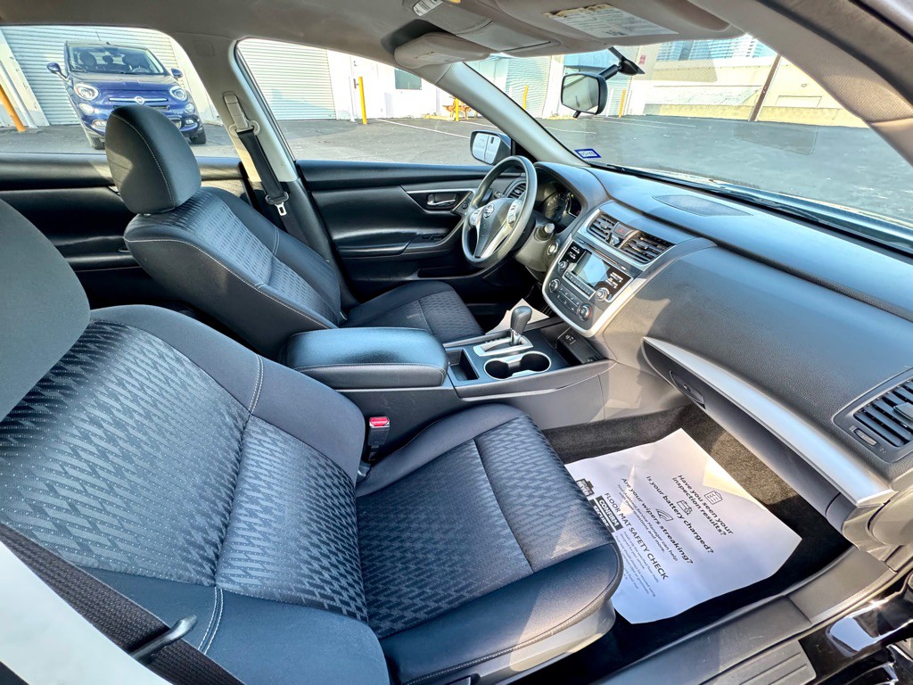 2018 Nissan Altima Image 17