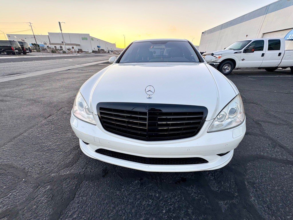 2009 Mercedes-Benz S-Class Image 2