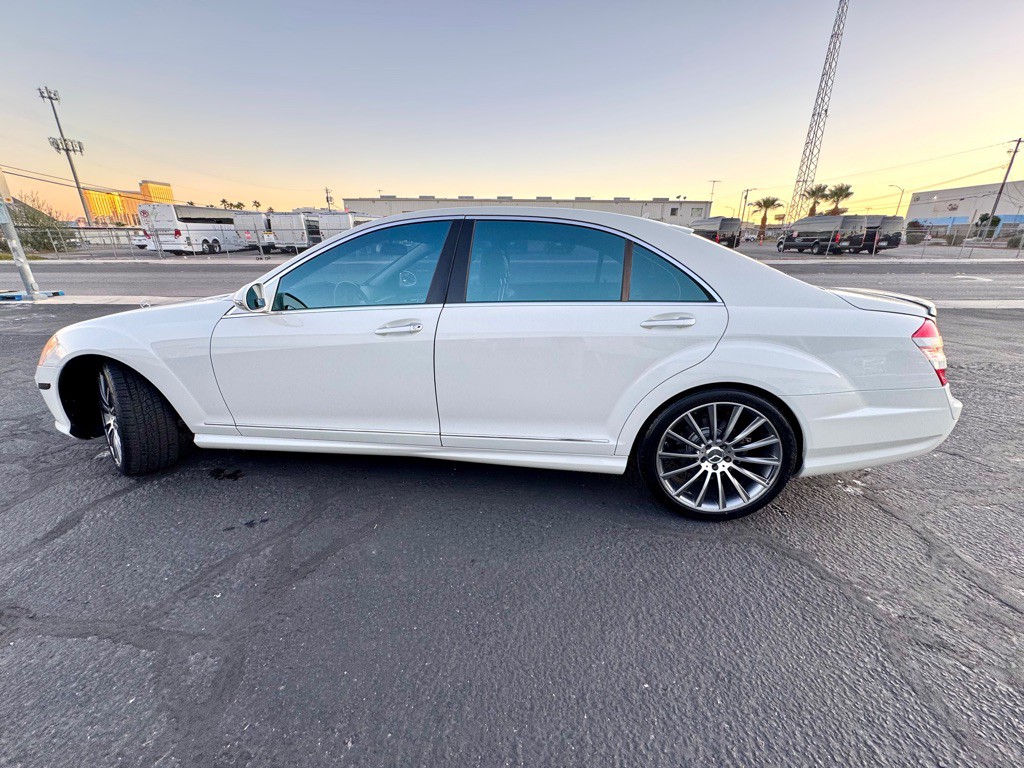 2009 Mercedes-Benz S-Class Image 8