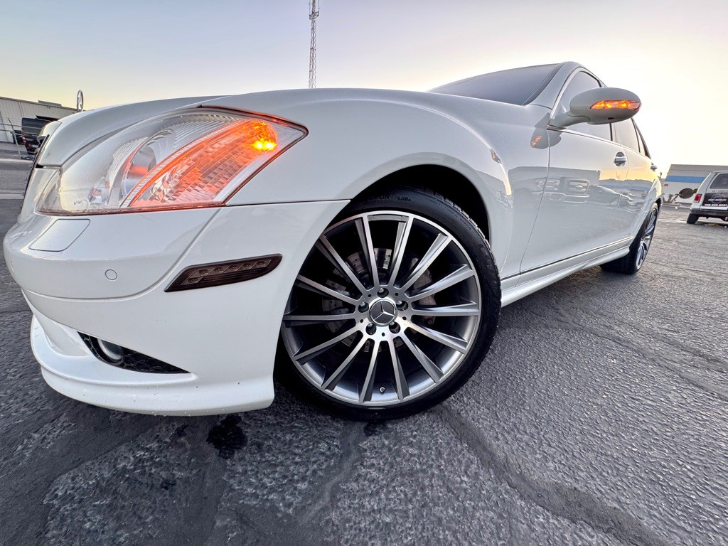 2009 Mercedes-Benz S-Class Image 8