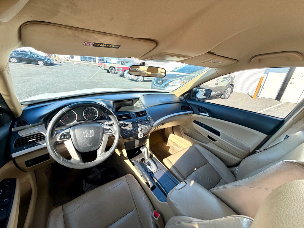 2011 Honda Accord Image 13