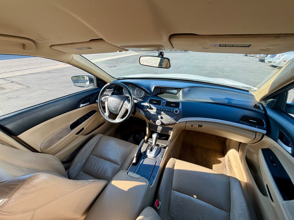 2011 Honda Accord Image 16