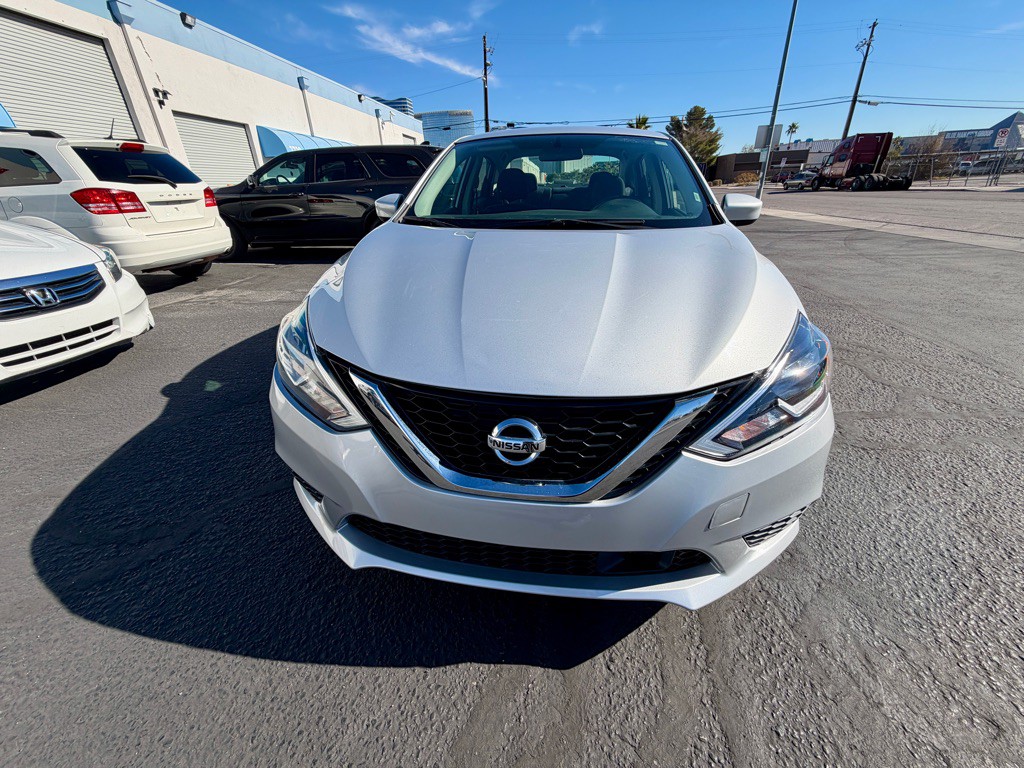 2019 Nissan Sentra Image 2