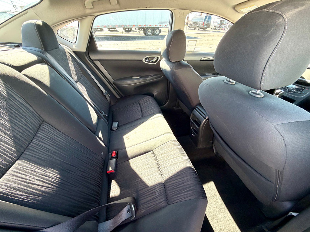 2019 Nissan Sentra Image 16