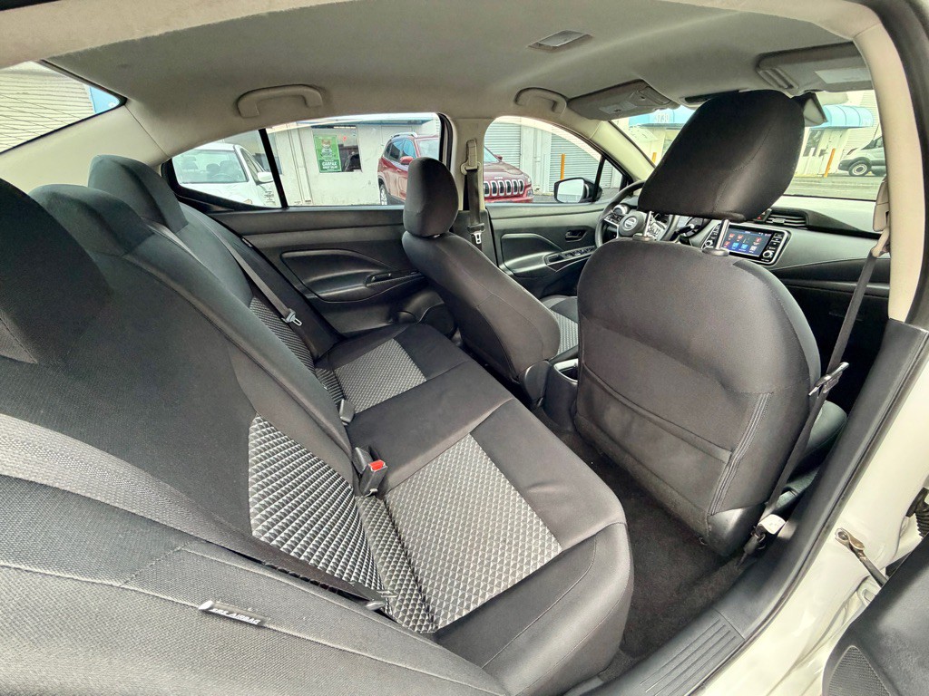 2020 Nissan Versa Image 15
