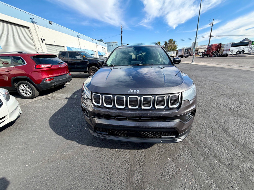 2022 Jeep Compass Image 2