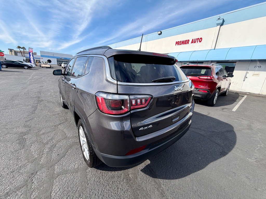 2022 Jeep Compass Image 4