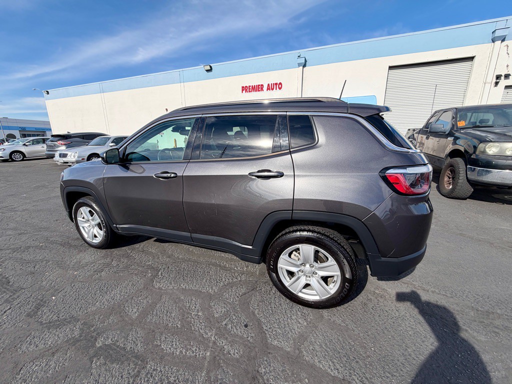 2022 Jeep Compass Image 5