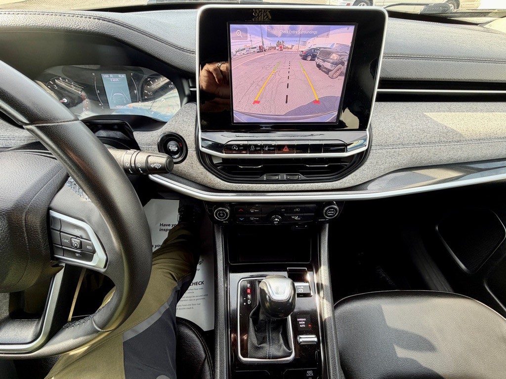 2022 Jeep Compass Image 30