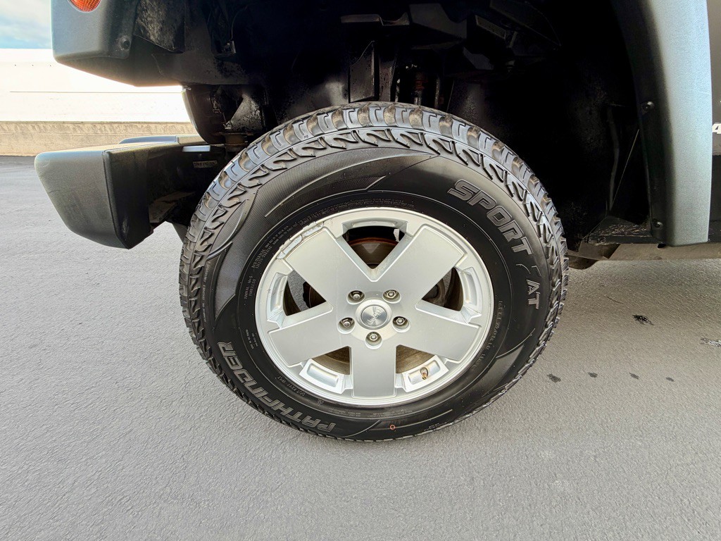 2009 Jeep Wrangler Image 9