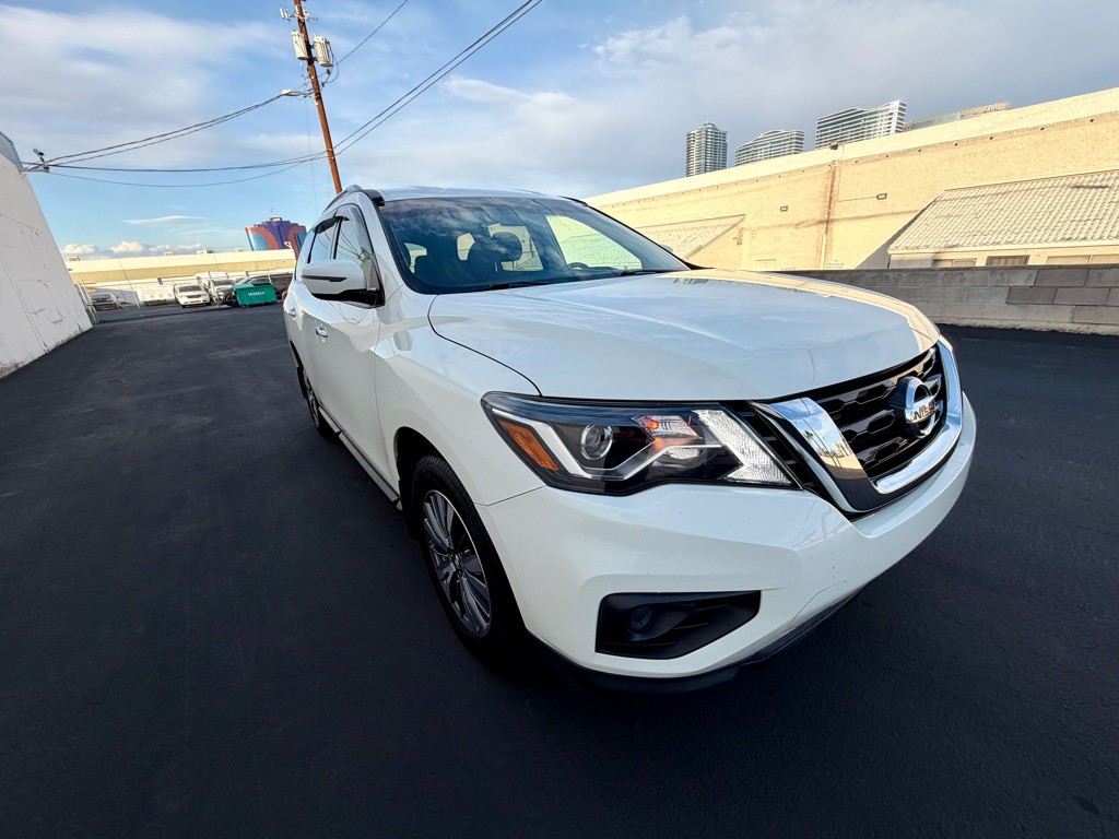 2020 Nissan Pathfinder Image 3